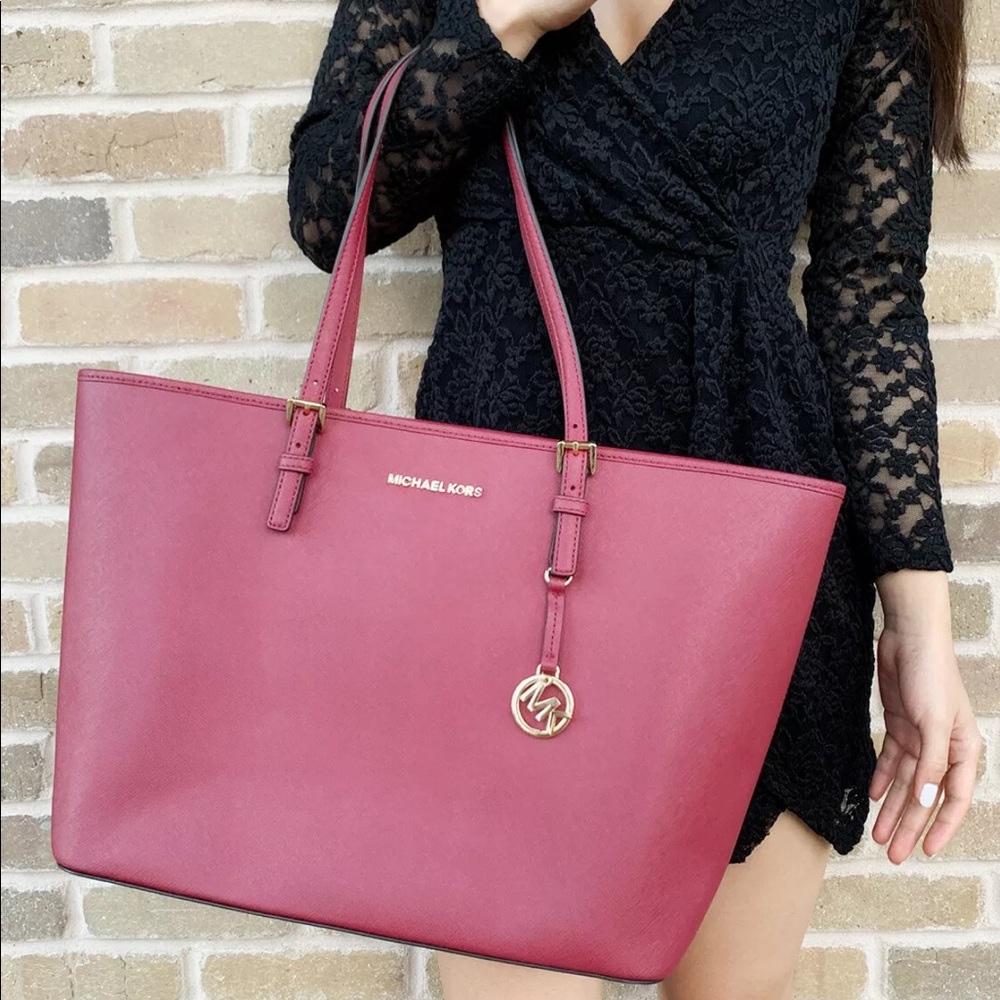 🌺🌺🌺 NWT Michael Kors Tote mulberry - Picture 6 of 8